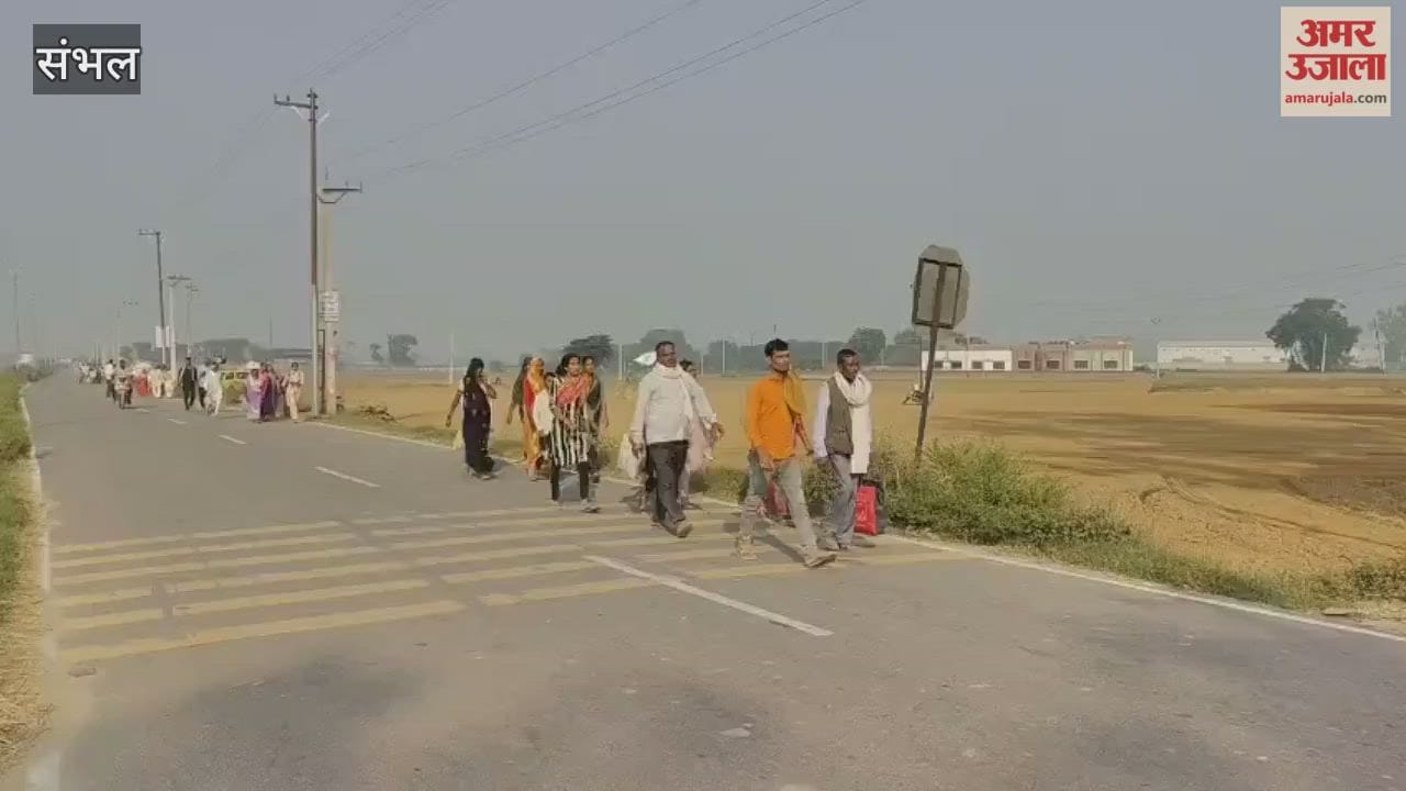 24-kosi Parikrama at the Tirtha Vanshgopal was completed, and the area reverberated with cheers