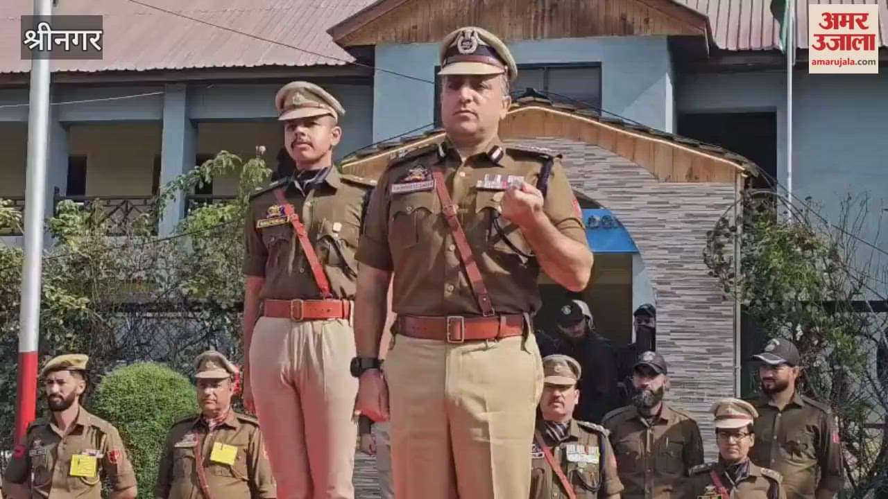 DIG North Kashmir pays tribute to Martyrs on Police Commemoration Day