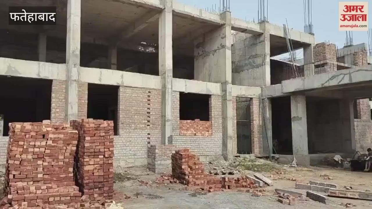 Former minister Devendra Babli's dream project, the Panchayat Ghar office construction in Tohana, Fatehabad, will not be completed on time.