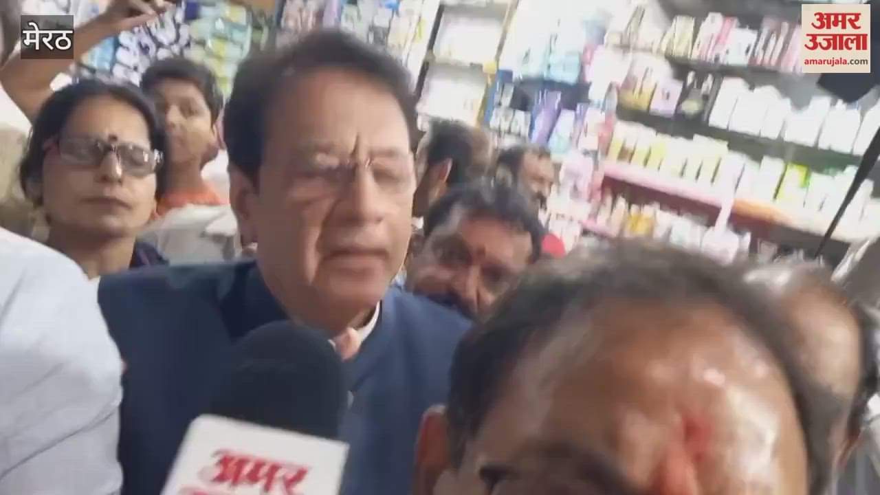 Meerut: MP Arun Govil reached the protest site in Central Market, said-I have brought news of relief
