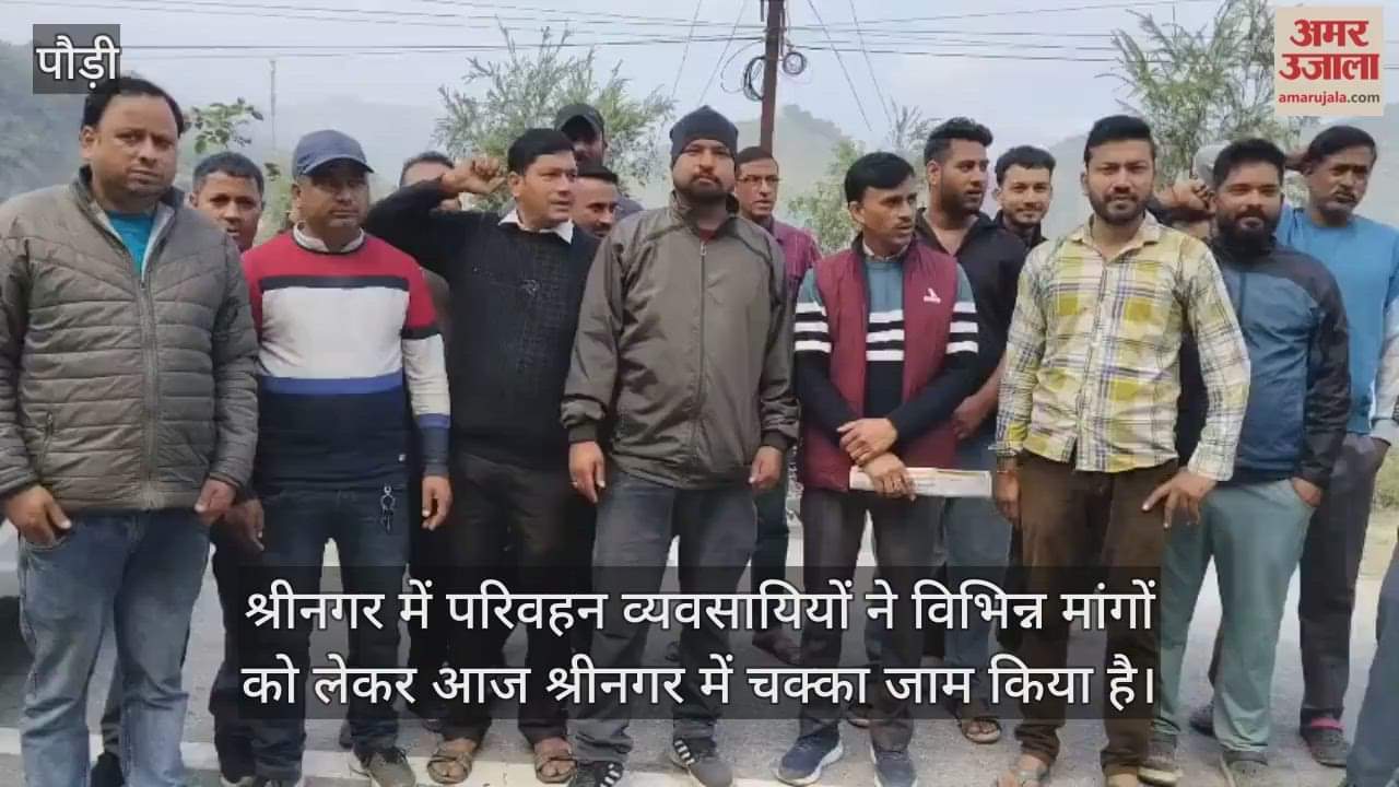 Traffic jam in Srinagar Garhwal commuters waiting for vehicles suffer