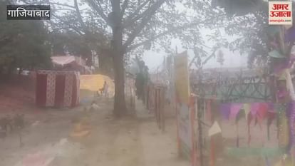 Devotees Angry Over Lack Of Water At Hindon Chhath Ghat, Warn Officials Of Protest – Amar Ujala Hindi News Live Devotees Angry Over Lack Of Water At Hindon Chhath Ghat, Warn Officials Of Protest – Amar Ujala Hindi News Live