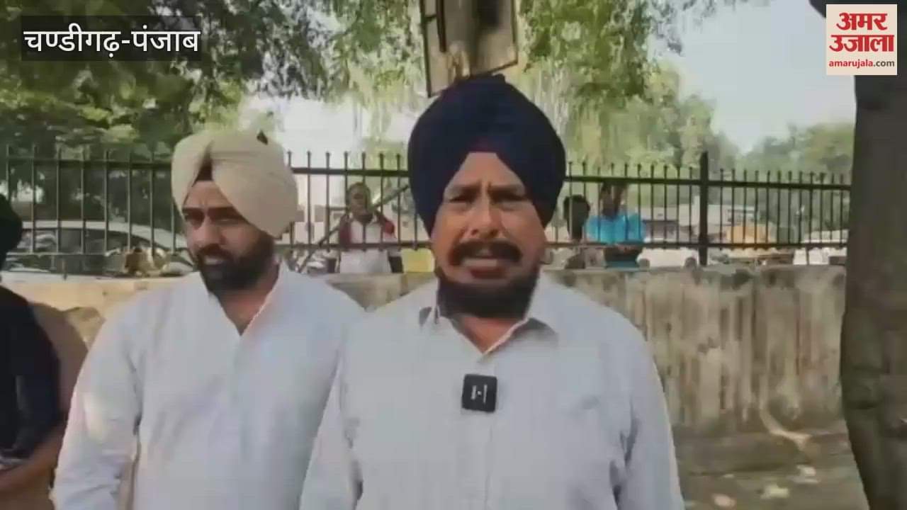 committee donated goods for wedding of two daughters of flood-affected family in Ferozepur