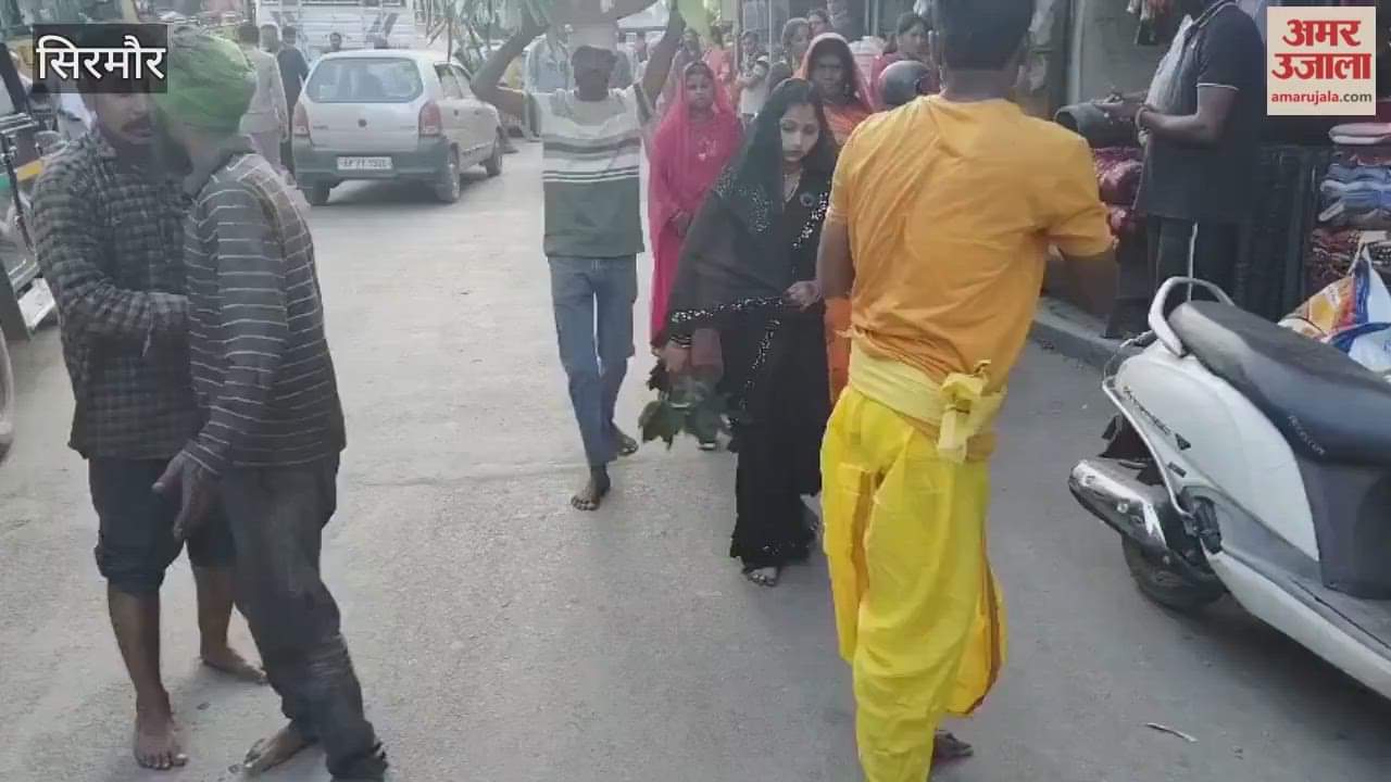 Sirmour Migrants offered prayers at the Giri River