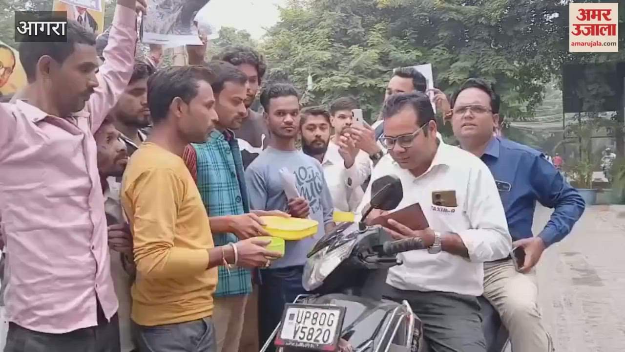 Ambedkar followers begged for money to repair park in agra