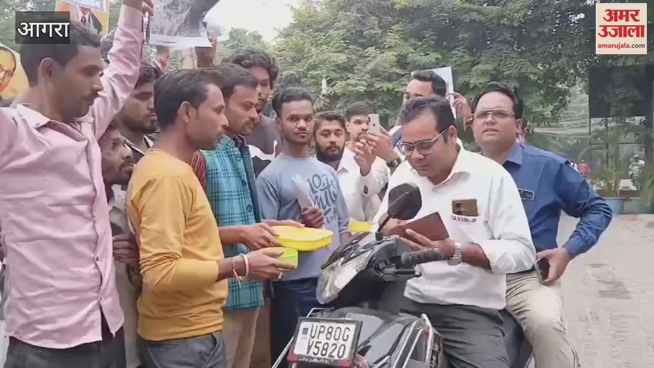 Ambedkar followers begged for money to repair park in agra