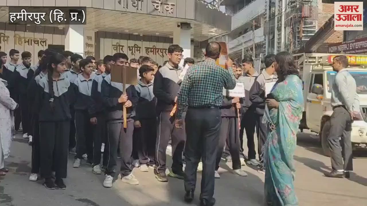 Hamirpur School students took out an awareness rally from Gandhi Chowk to the main market
