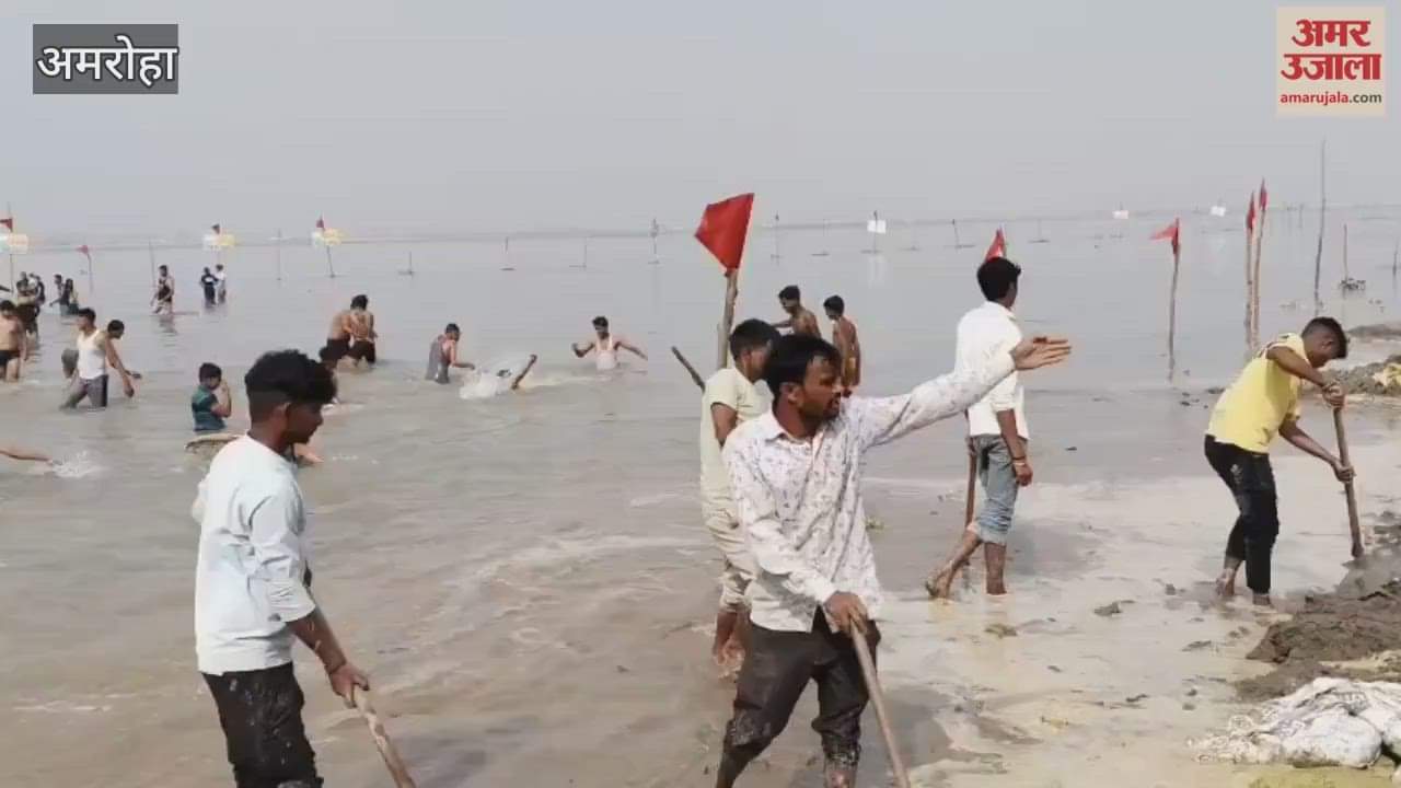 Erosion at bathing ghats is making the flood department sweat
