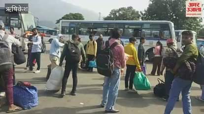 Crowd of passengers gathered at the roadways bus stand in Rishikesh during the Chakka Jam