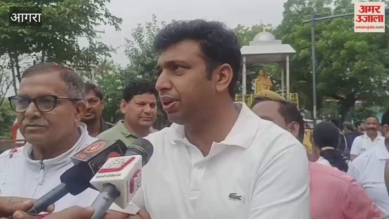 DM Administers National Unity Pledge on Sardar Patel Jayanti