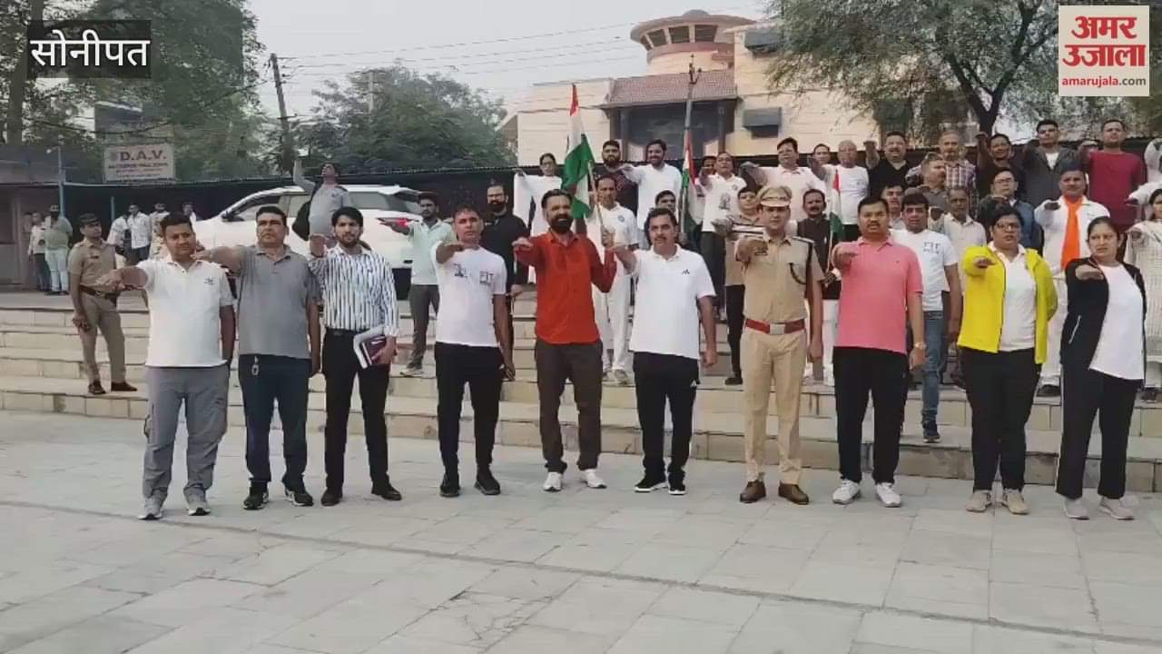 BJP State Mohan Lal Badoli flagged off the Run for Unity in Sonipat