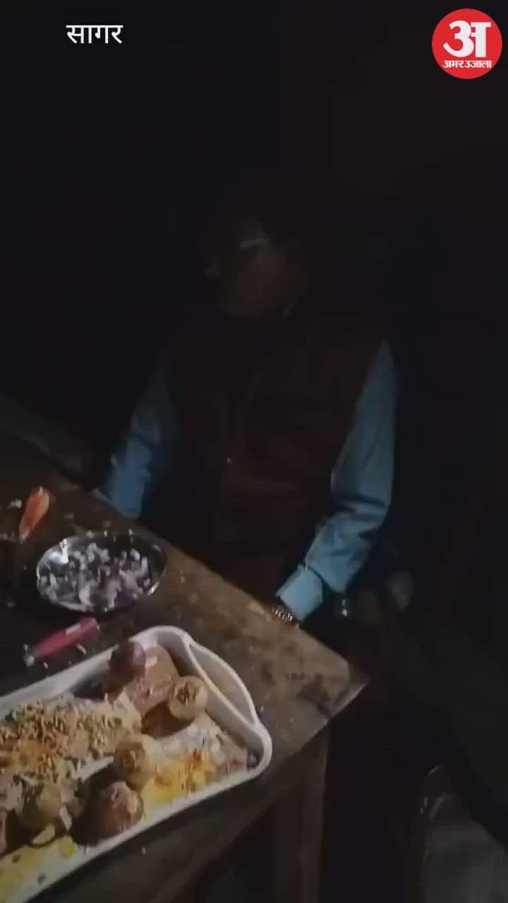 Sagar News: Principal and PTI Caught Drinking in School, Villagers Raided and Recorded the Video
