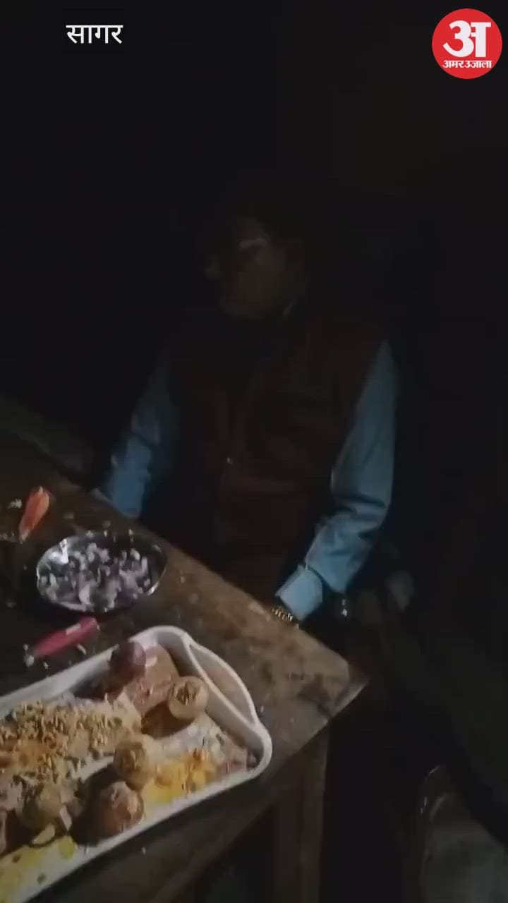 Sagar News: Principal and PTI Caught Drinking in School, Villagers Raided and Recorded the Video