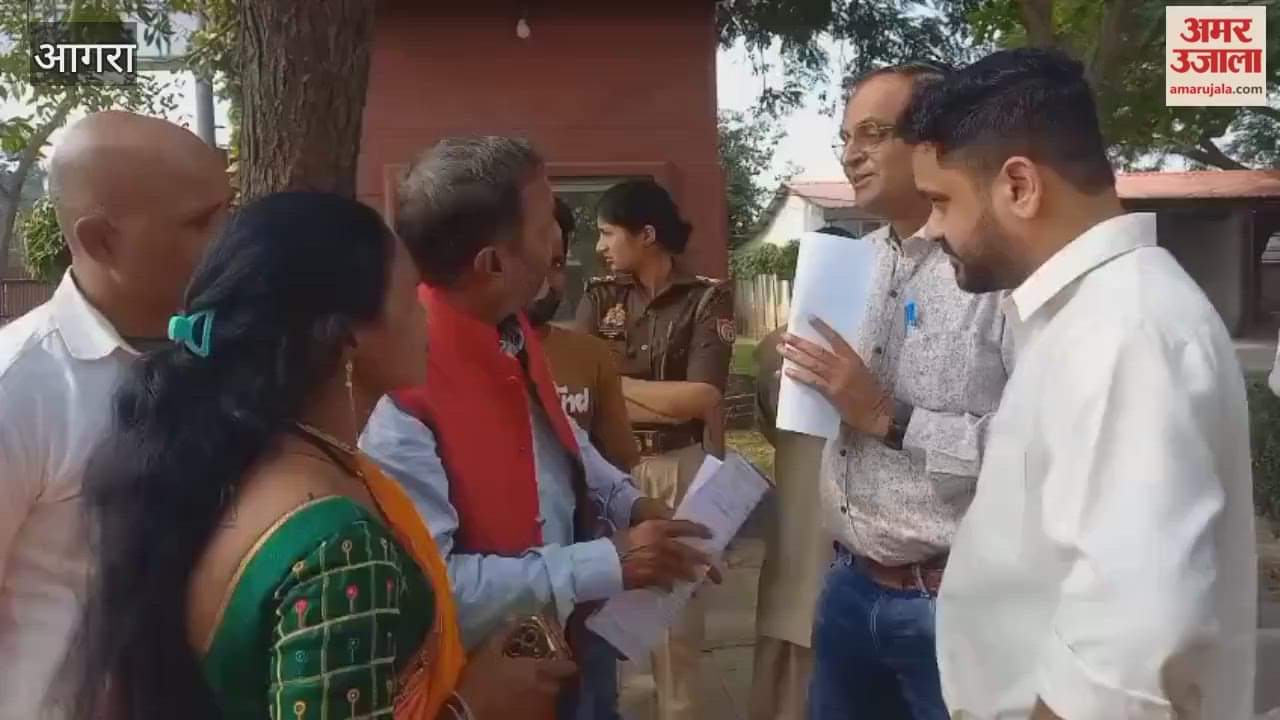 Demand to ban entry with cap in Taj Mahal in agra