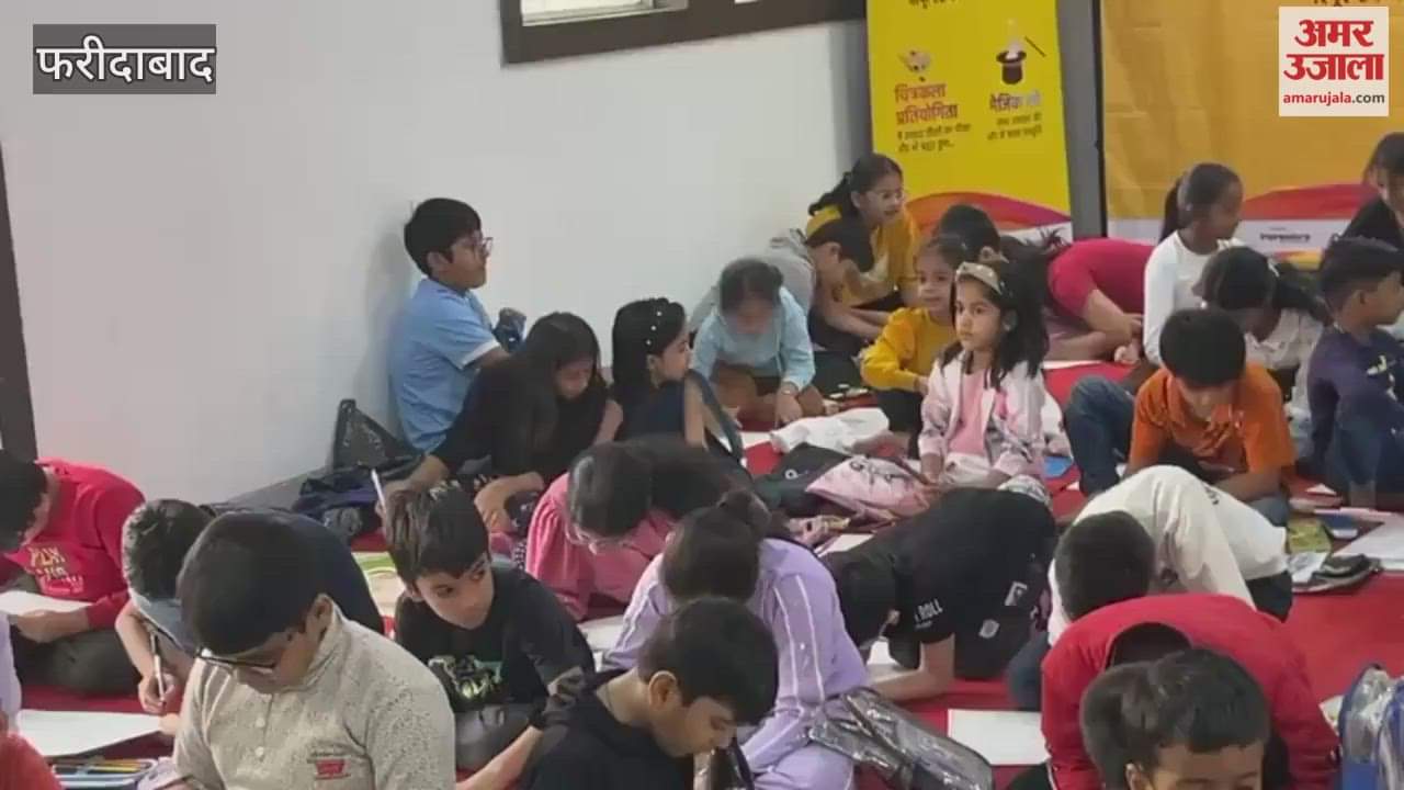 Fantastic Evening programme in Faridabad kids participate in drawing competition and magic