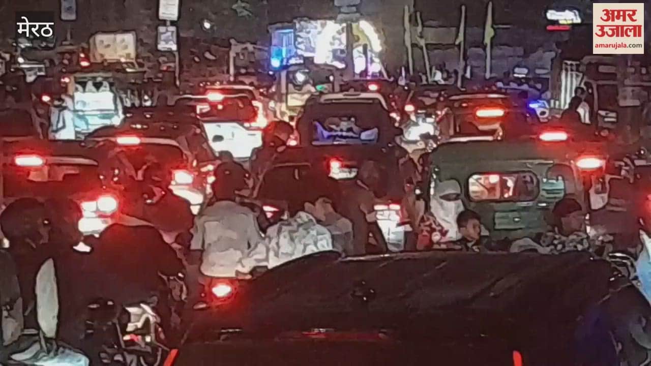 Meerut: Jam on Delhi Road