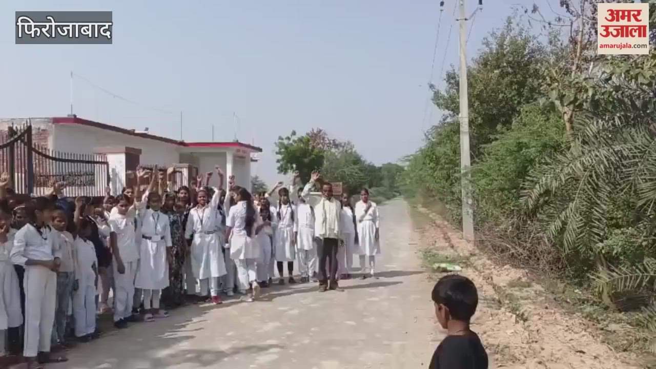 Angry over shortage of teachers, girl students block road