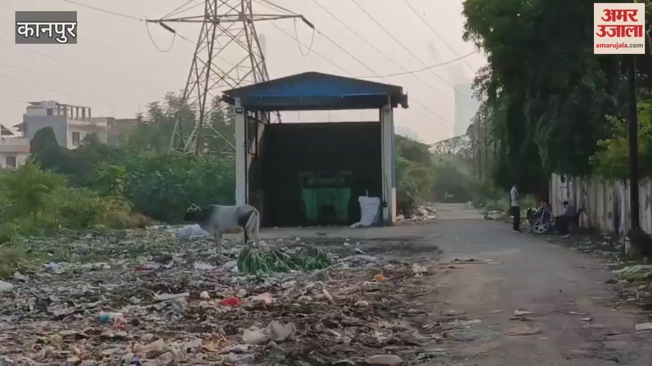 Kanpur: Piles of garbage pile up in front of a garbage dump in Ambedkarpuram