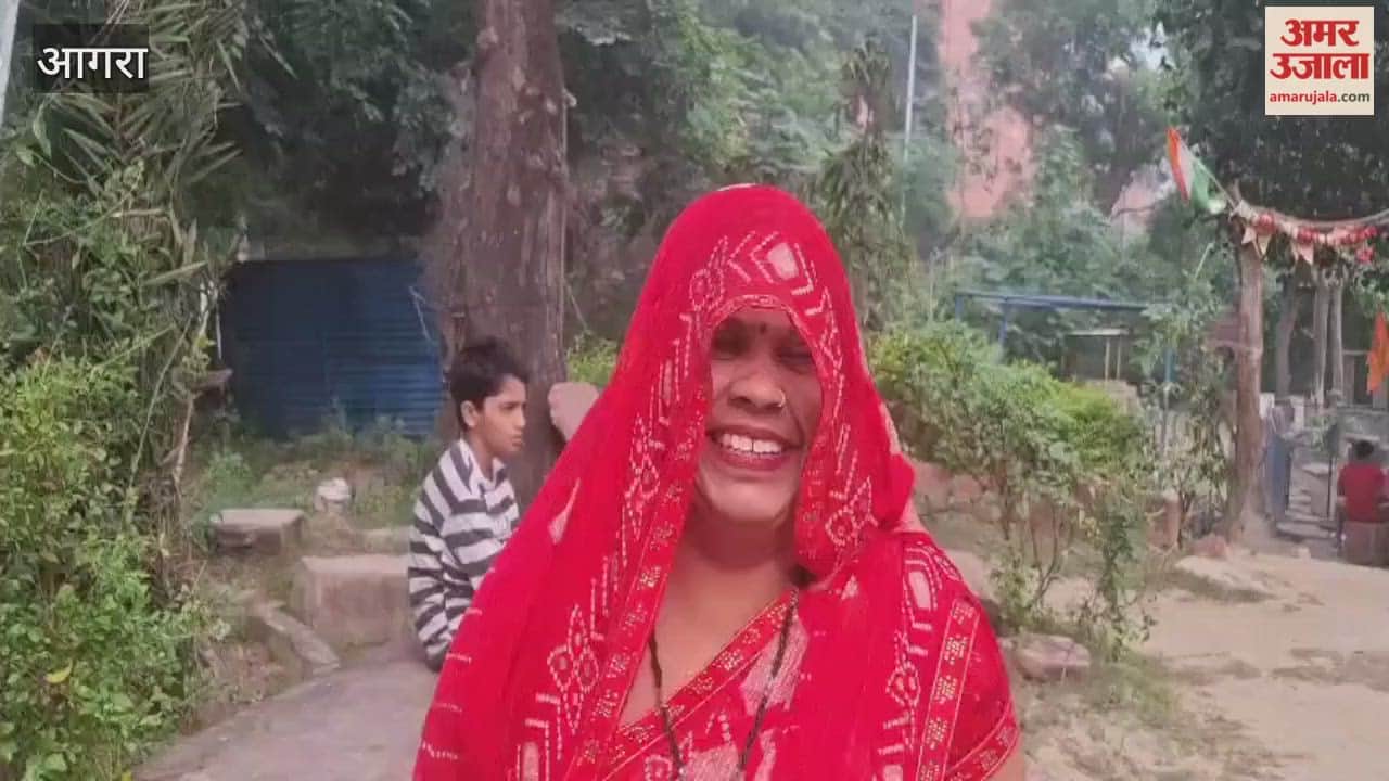 Python found at Dussehra Ghat near Taj Mahal