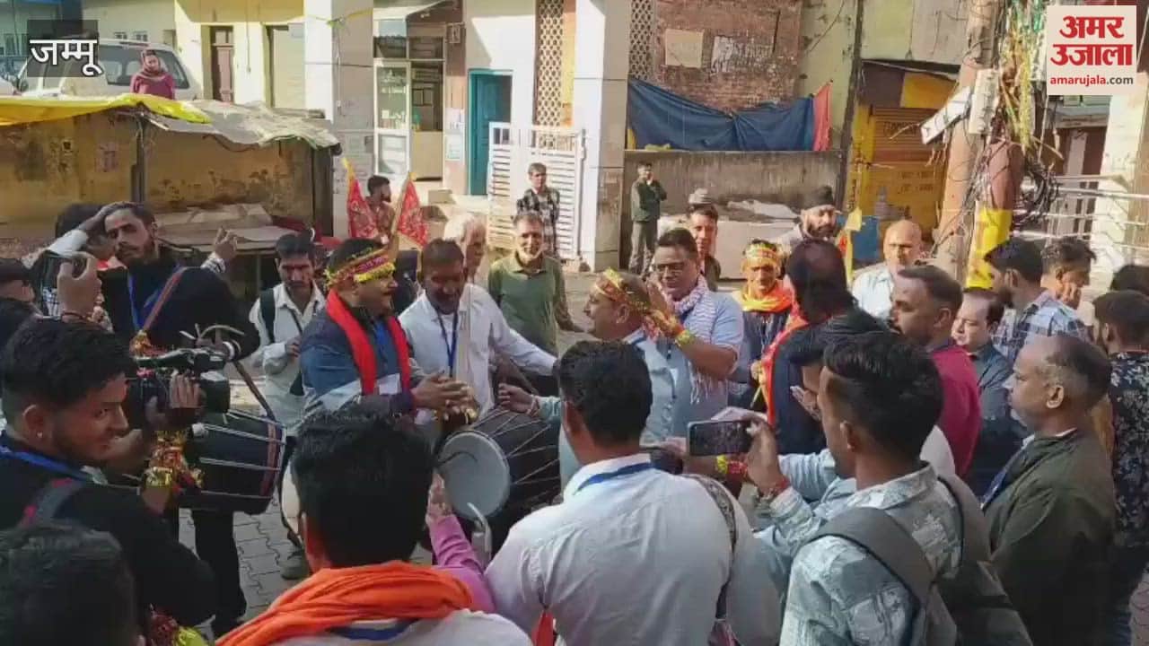 The annual Vaishno Devi Trikuta mountain pilgrimage began from Reasi, with devotees undertaking the pilgrimage on foot.