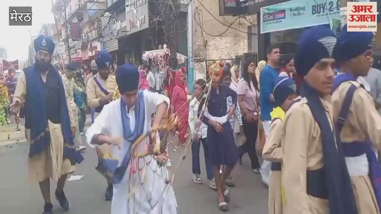 Meerut: Nagar Kirtan started from Thapar Nagar Gurudwara.