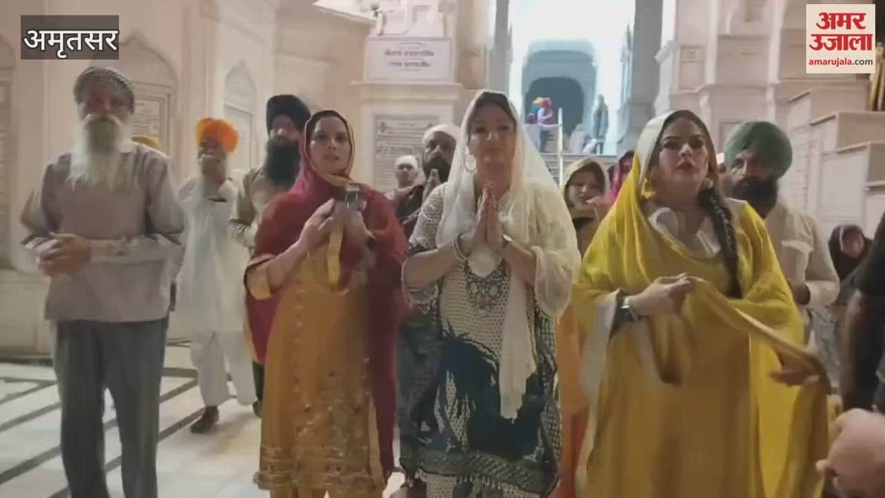 star cast of Punjabi film Tera Bada Karaara Putna reached Harimandir Sahib.