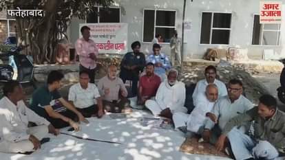Councillors' protest continues in Fatehabad; meeting with DMC today, likely to lead to uproar