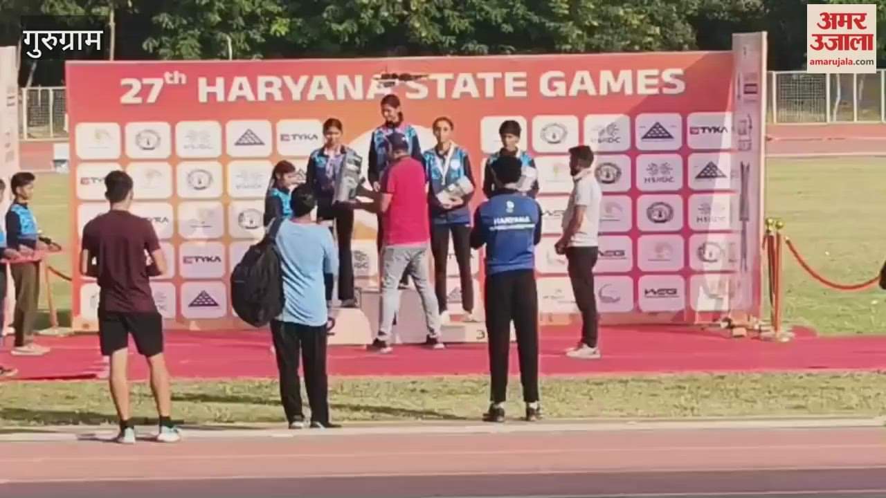Medals given to winners on second day of athletics in Haryana State Games