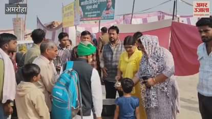Kartik Purnima, devotees distributed Khichdi at Tigri Ganga Mela