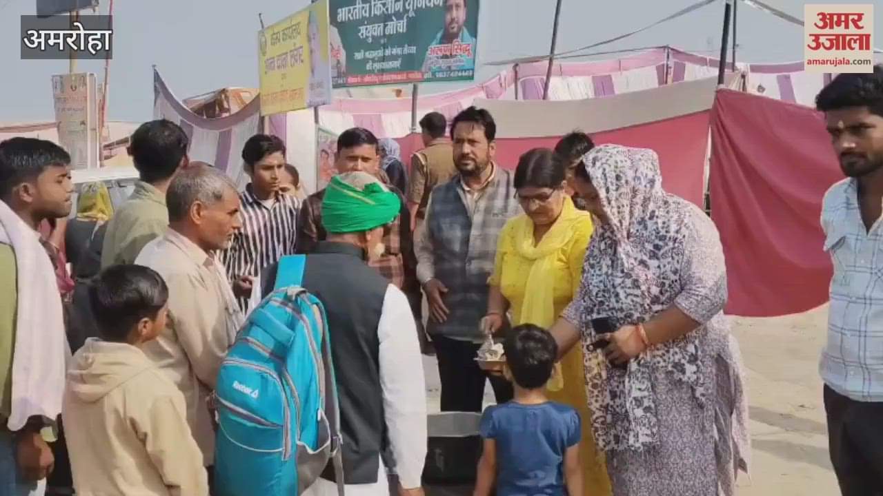 Kartik Purnima, devotees distributed Khichdi at Tigri Ganga Mela