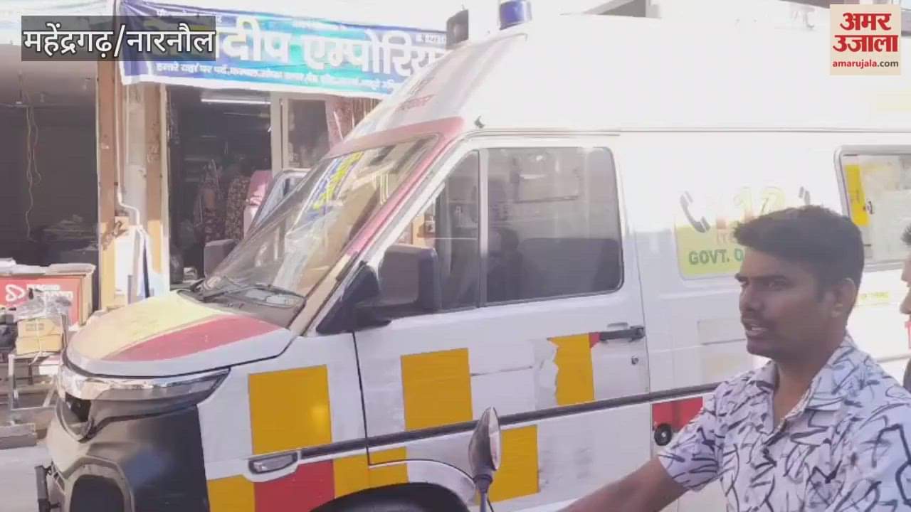 In Mahendragarh, a drunk man set his own house on fire, burning his belongings and five gas cylinders inside the house.