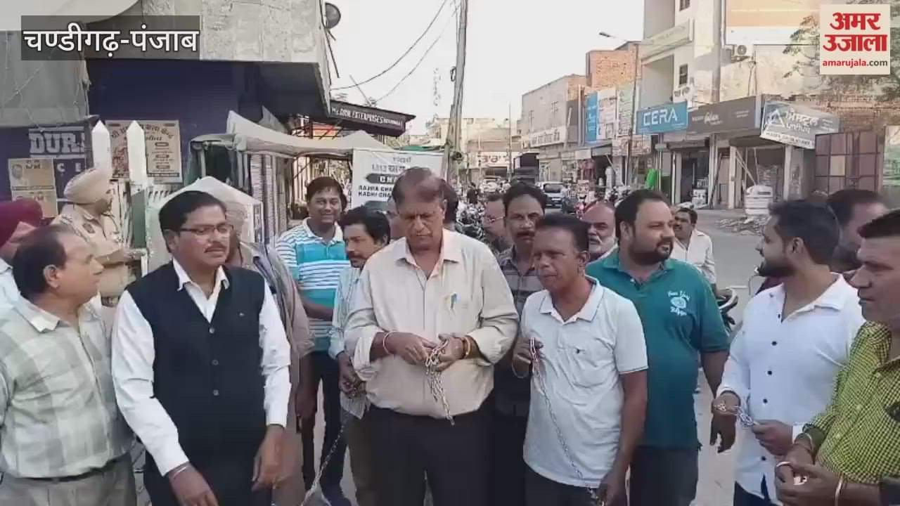 Former councilor reached Bathinda vegetable market to lock it