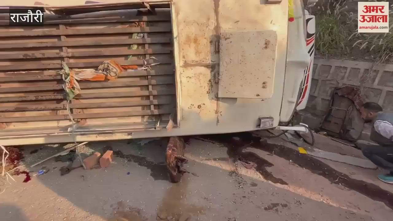 Road accident in Rajouri, minibus full of school children overturns, 20 injured