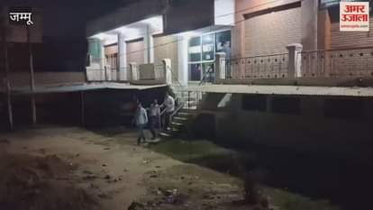 Patwari Sunil Verma of Badheri Patwar Halka was caught red-handed by the Anti Corruption Bureau (ACB) late this evening.