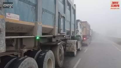 Massive traffic jam on Tanda-Moradabad road, school buses and vehicles stranded