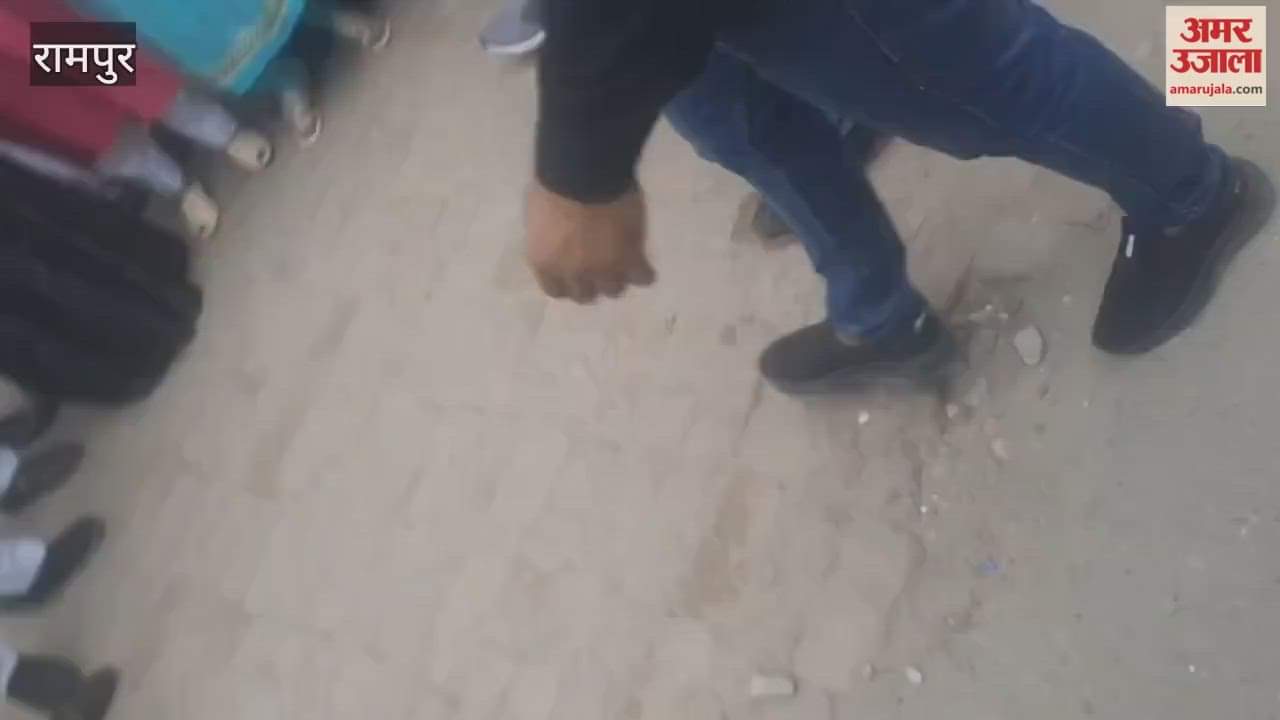 Rampur Municipal Chairperson met the SP with her supporters and demanded action