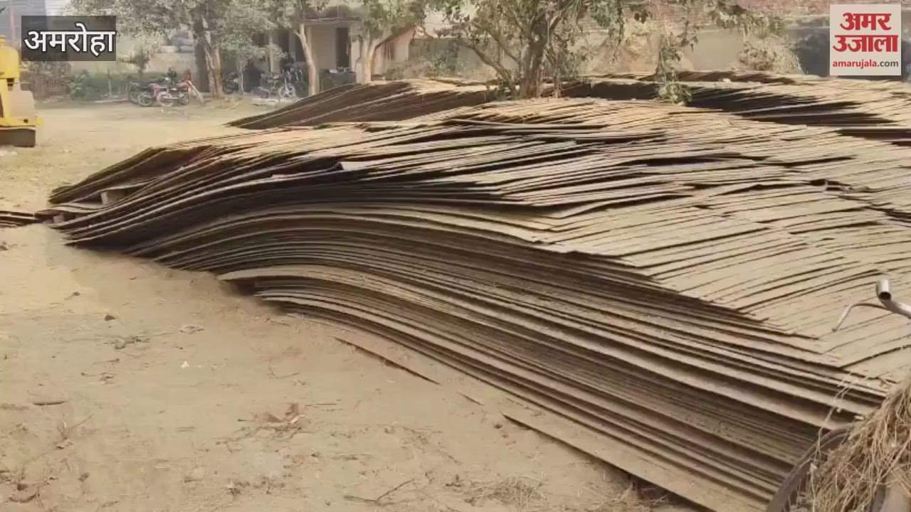 2088 sheets brought from Prayagraj for Tigri Ganga Mela are gathering dust in the PWD warehouse