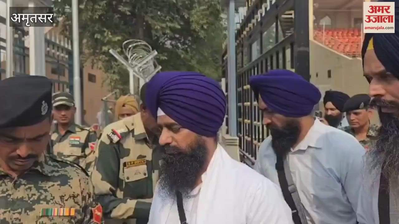 Welcome devotees who reached Pakistan on occasion of Prakash Parv of Guru Nanak Dev Ji