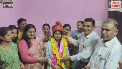 Palak Bansal of Agra secured 11th rank in CA exam in country