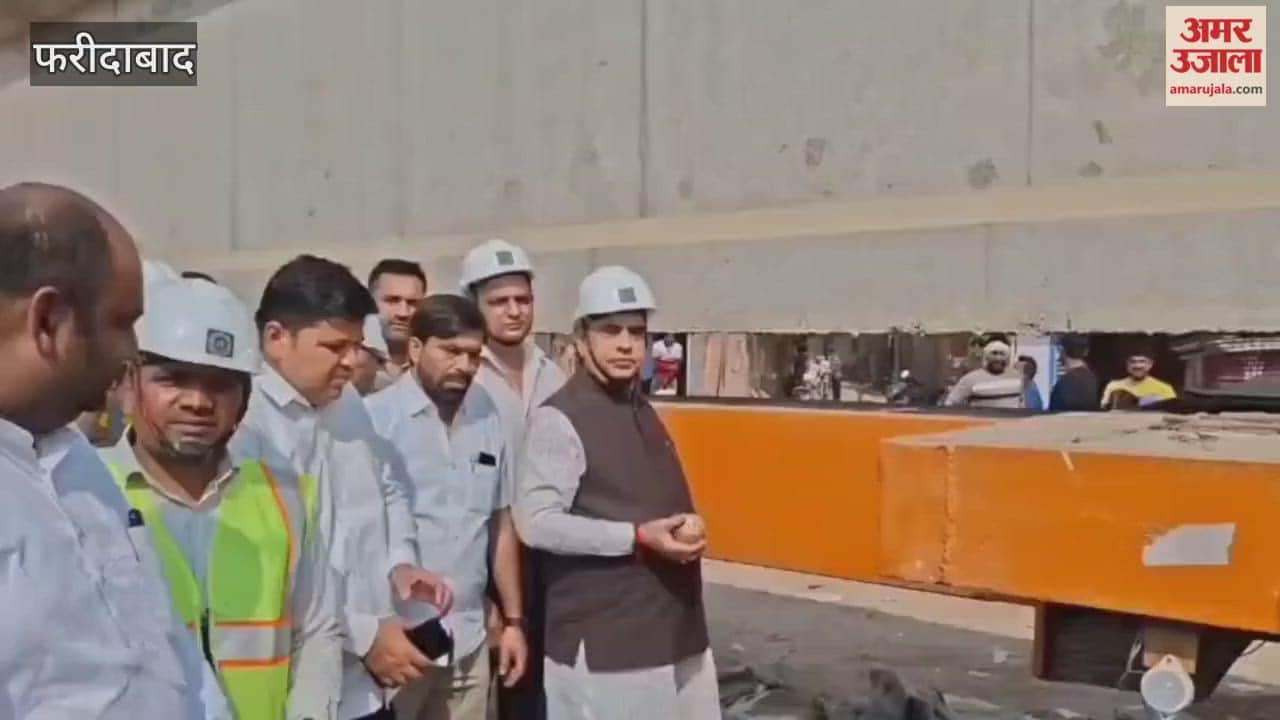 work of laying girders on the elevated road being constructed on Mohana Road has started