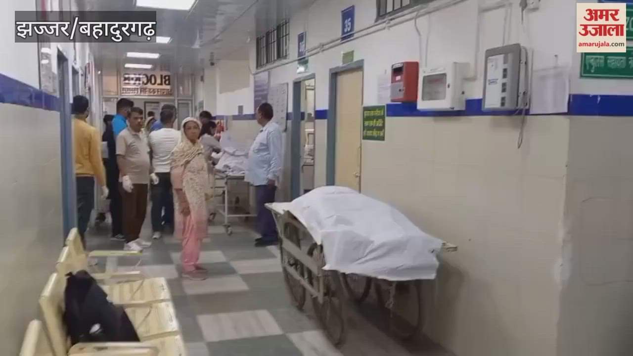 Uncontrolled car hits tree in Jhajjar, three killed and three injured