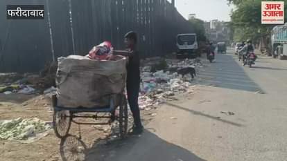 faridabad-ac-nagar-garbage-heap-in-front-of-delight-grand-hotel