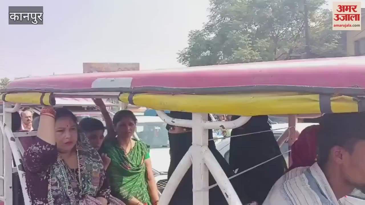 new Ganga bridge was jammed for two hours in the morning, causing inconvenience to commuters