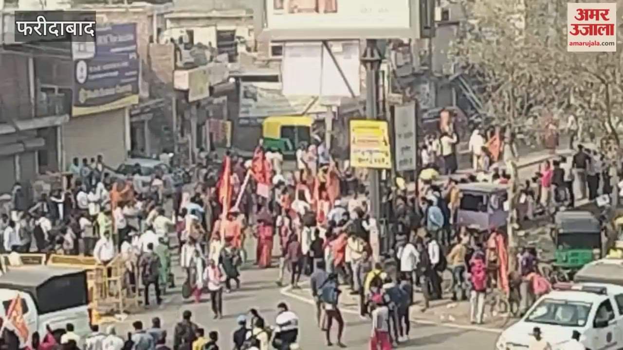 Ballabhgarh flyover jammed due to huge crowd of devotees during Sanatan Ekta Padyatra