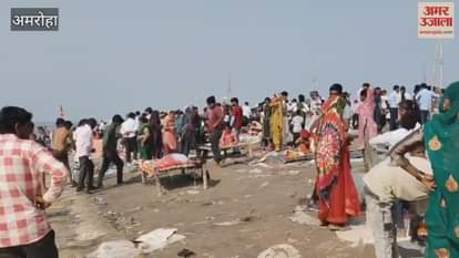 Crowds of devotees gathered on the second day of the main bath of Tigri Ganga Mela.