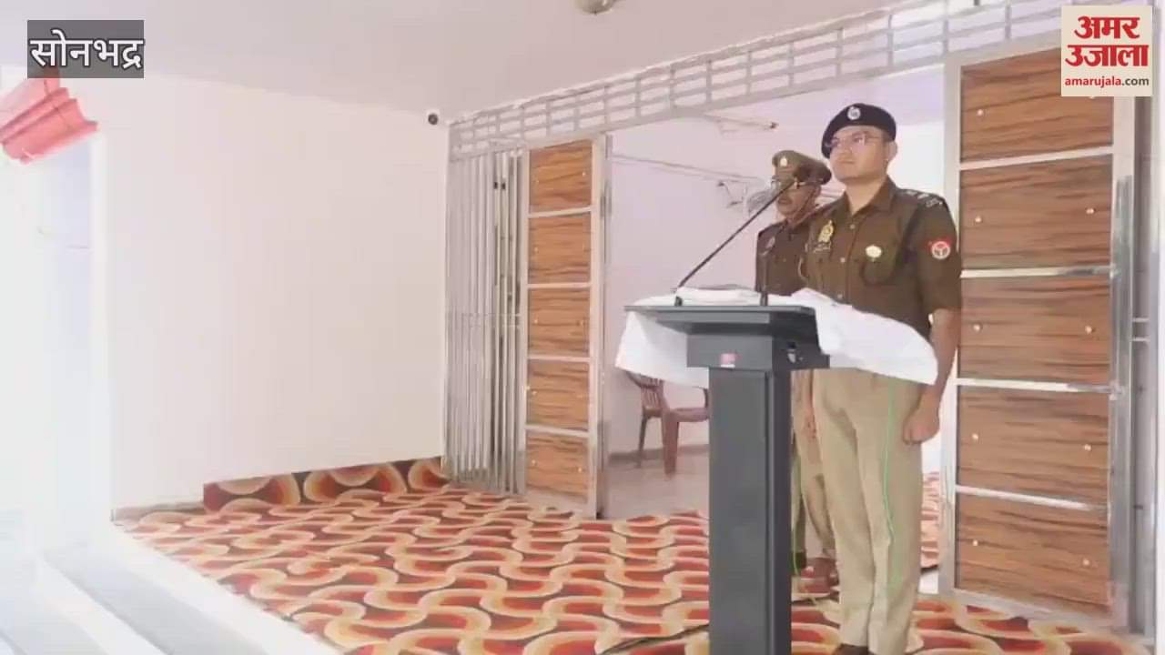 Gave message of patriotism and unity by singing Vande Mataram