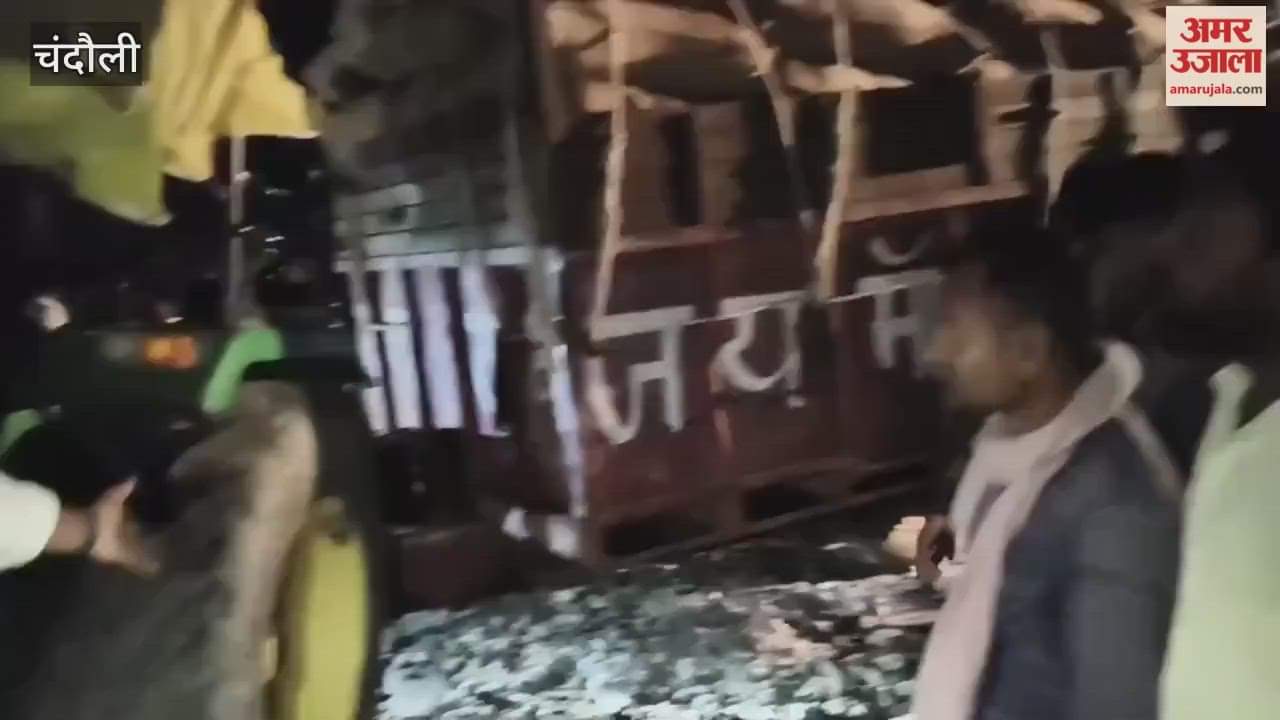 tractor trolley carrying wheat got stuck on tracks halting train traffic for an hour