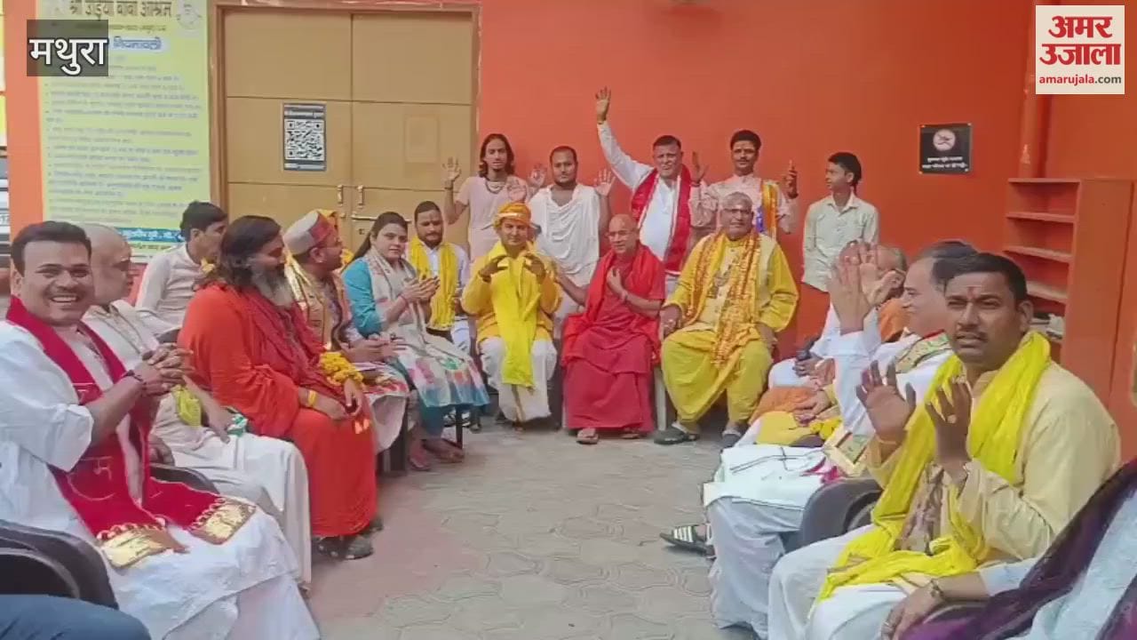 sant writes letter in blood to PM demanding Bharat Ratna for Pandit Dhirendra Shastri