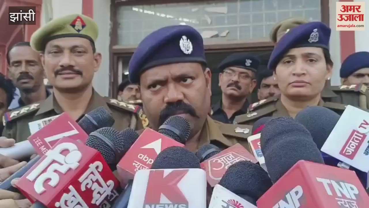 Jhansi: A young man shot a student and then shot himself, SSP informs.