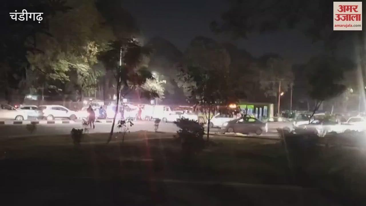 Traffic jam at Sector-38/37 Chowk in Chandigarh
